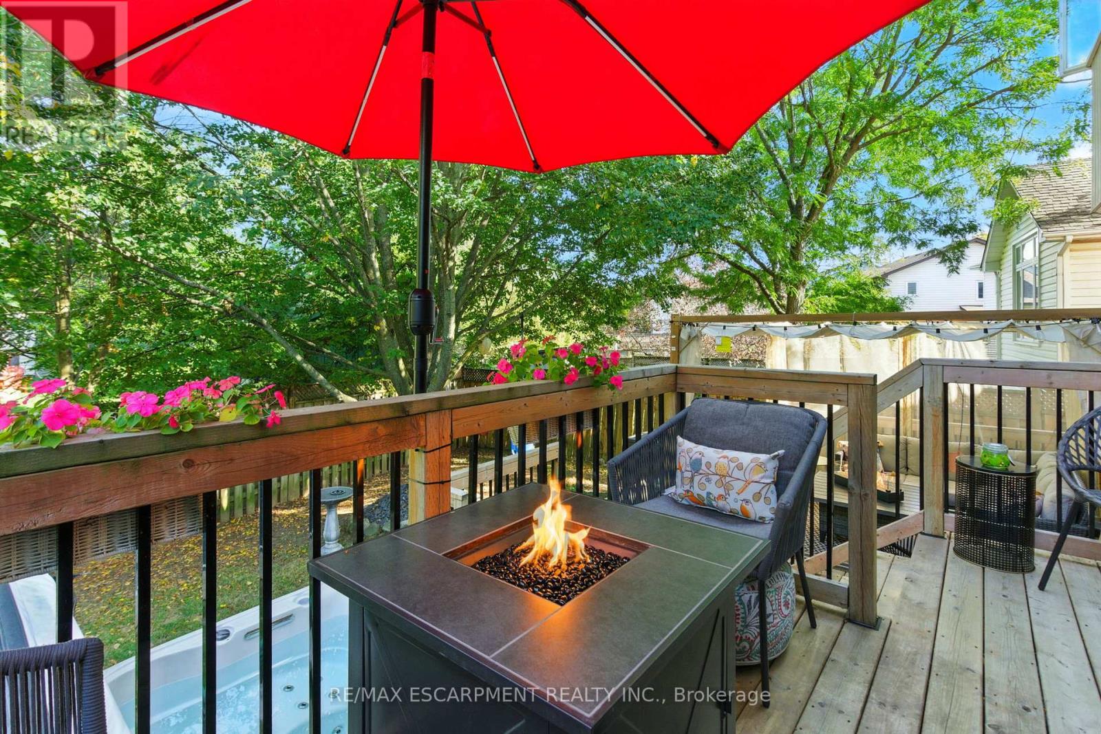 36 Pinecreek Road, Hamilton, Ontario  L8B 0H1 - Photo 41 - X12493416