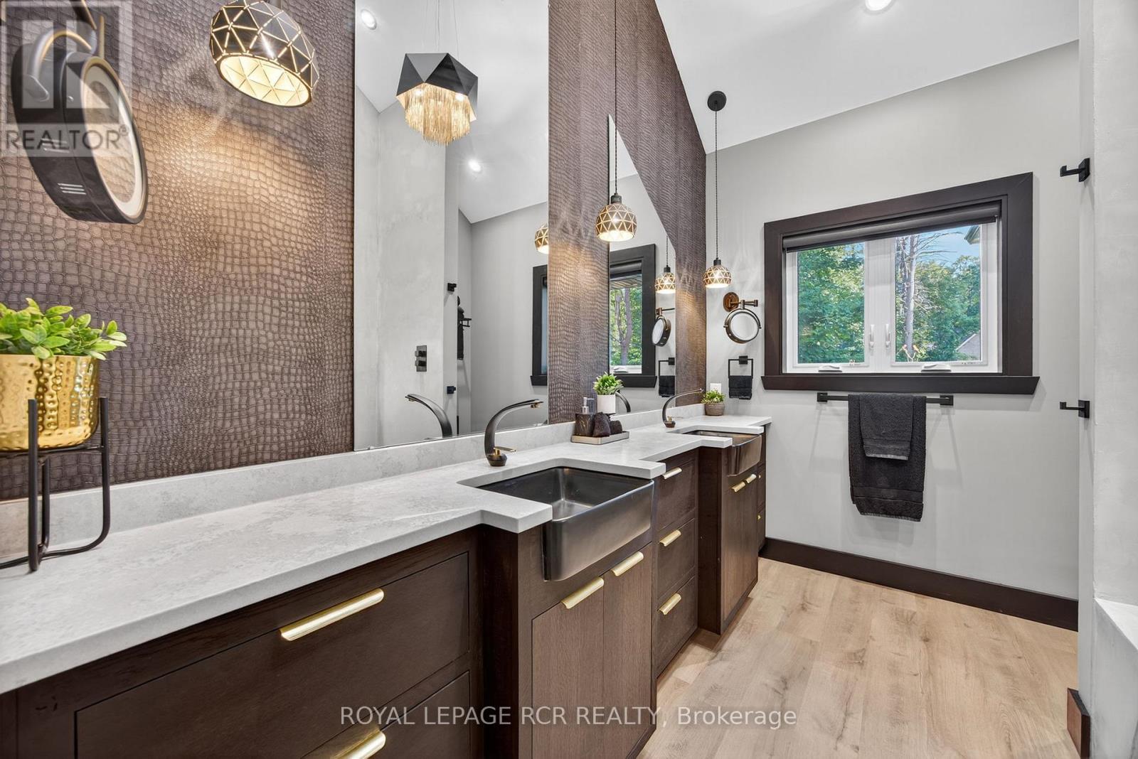 1031 Xavier Street, Gravenhurst, Ontario  P0E 1G0 - Photo 19 - X12668488