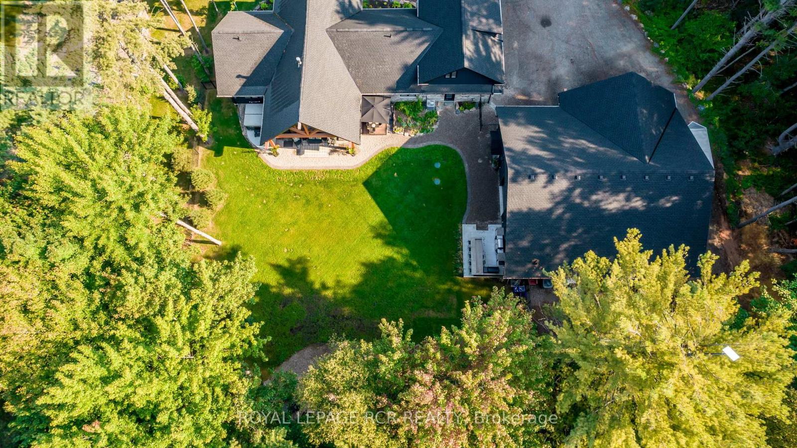 1031 Xavier Street, Gravenhurst, Ontario  P0E 1G0 - Photo 33 - X12668488