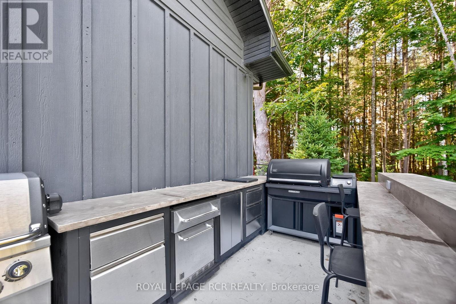 1031 Xavier Street, Gravenhurst, Ontario  P0E 1G0 - Photo 39 - X12668488