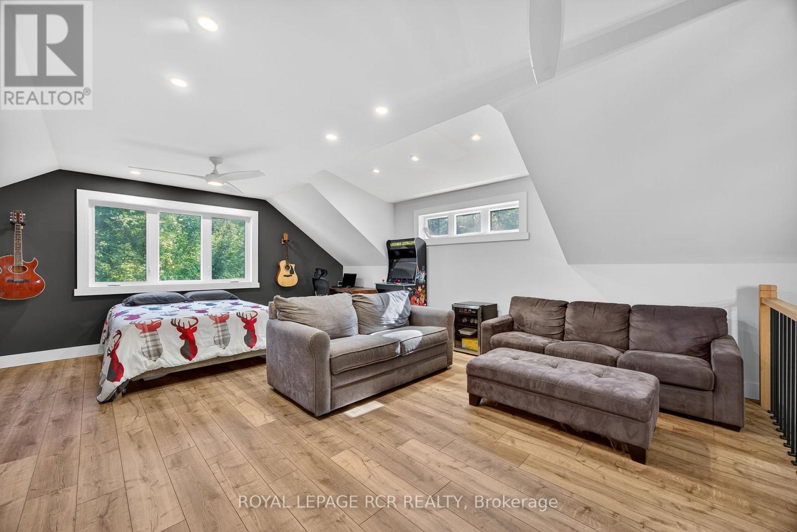 1031 Xavier Street, Gravenhurst, Ontario  P0E 1G0 - Photo 26 - X12668488