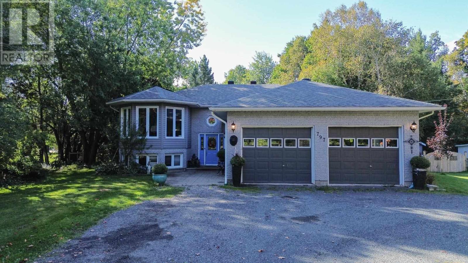 797 Fifth Lin E, Sault Ste. Marie, Ontario  P6A 6J8 - Photo 39 - SM260039