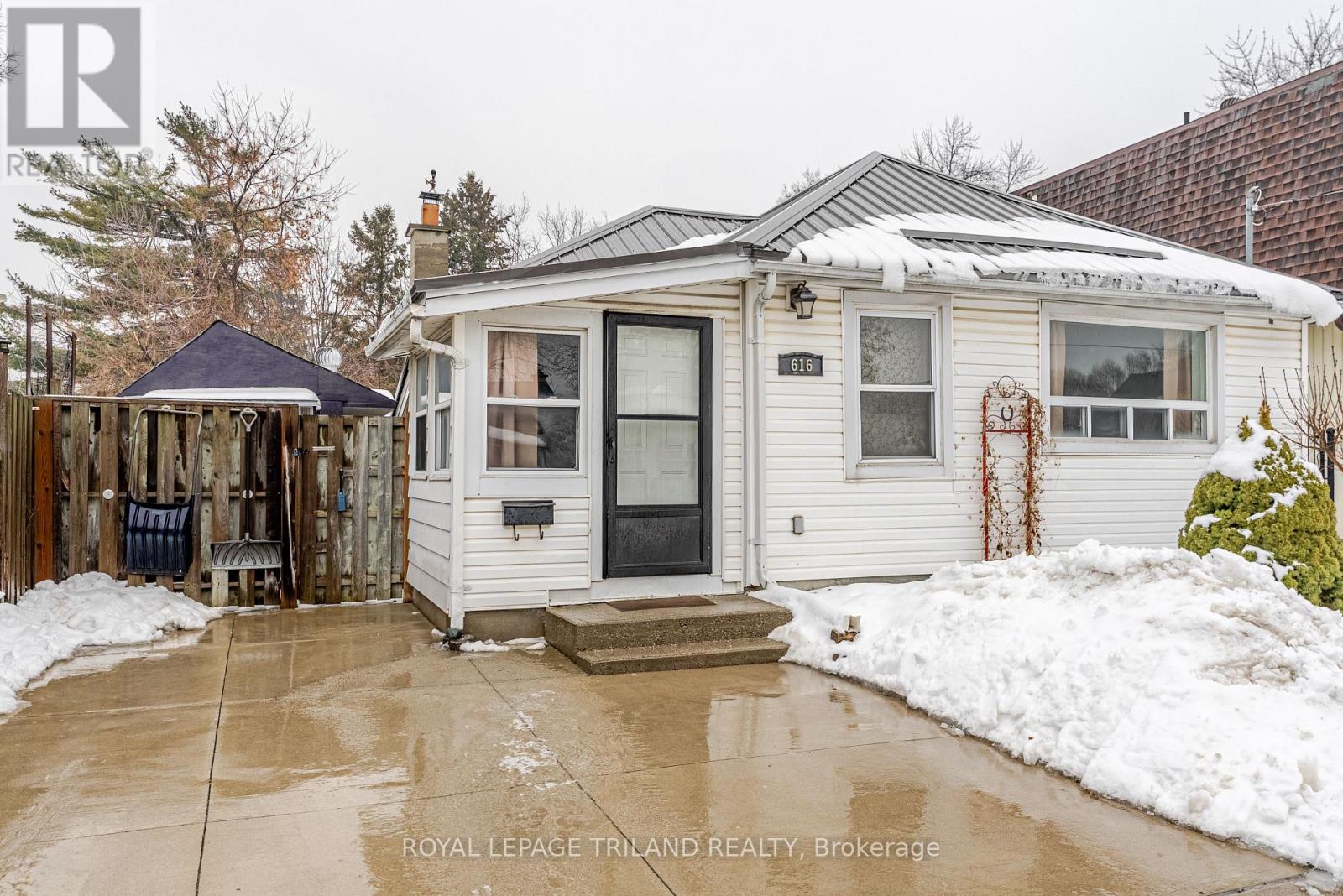 616 Layard Street, London East, Ontario  N5Z 1L3 - Photo 2 - X12672000