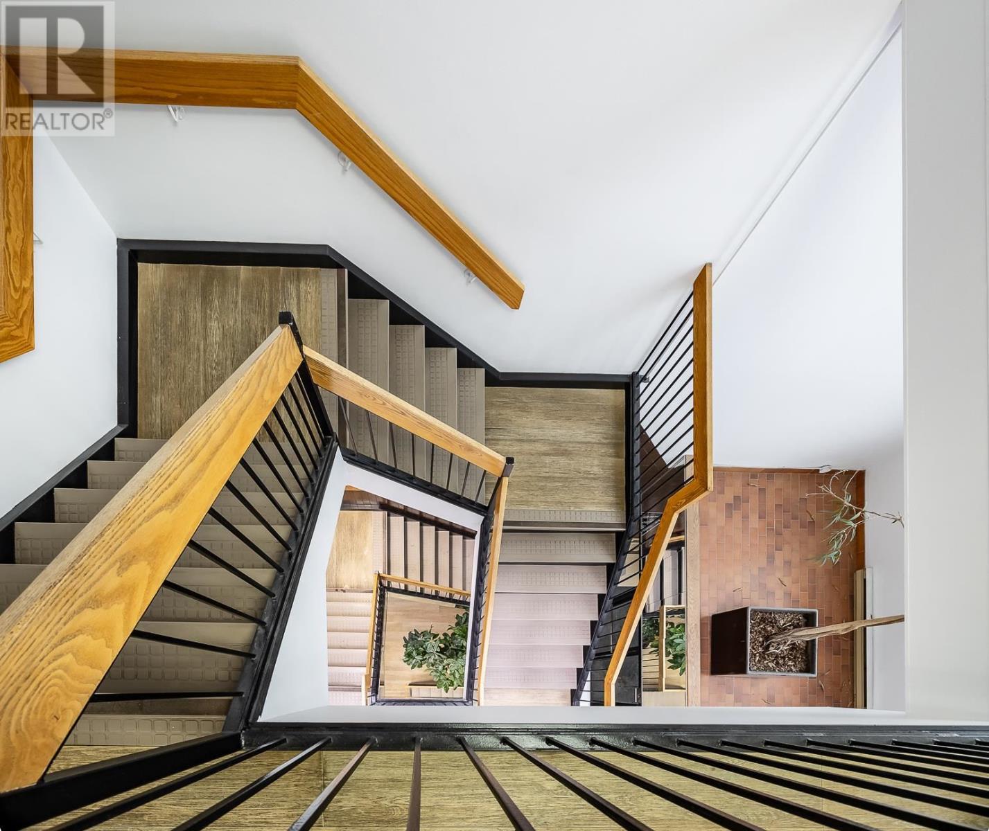 384 Queen St E, 384 Queen Street East & 111 Elgin Street, Sault Ste. Marie, Ontario  P6A 1Z1 - Photo 22 - SM260040