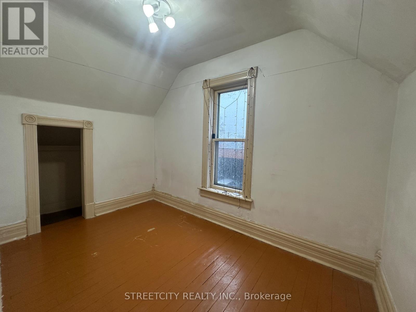 305 St Clair Street, Chatham-Kent, Ontario  N7L 3J8 - Photo 10 - X12672078