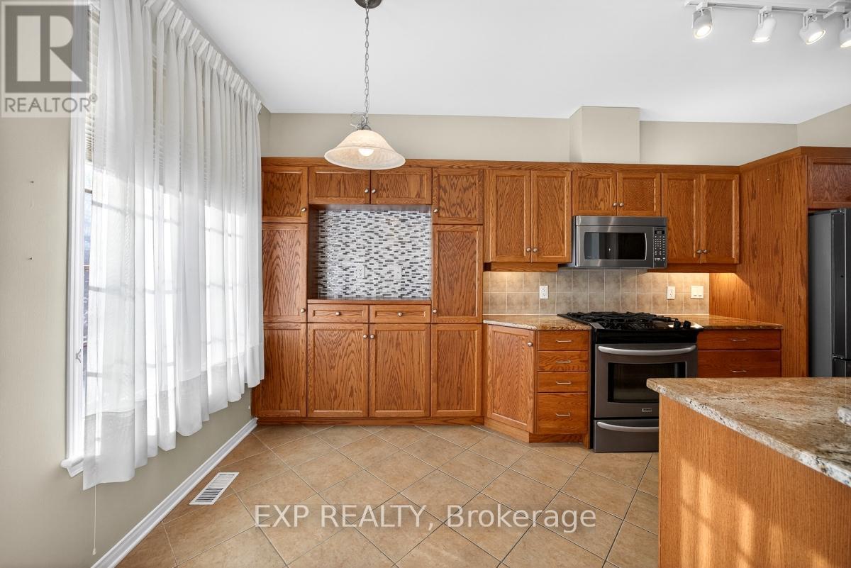 215 Cairnsmore Circle, Ottawa, Ontario  K2J 0G5 - Photo 12 - X12672032