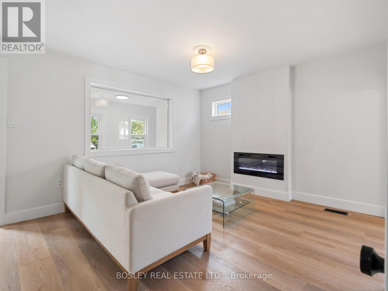 394 Fleet Street, Welland, Ontario  L3B 4X5 - Photo 8 - X12662734