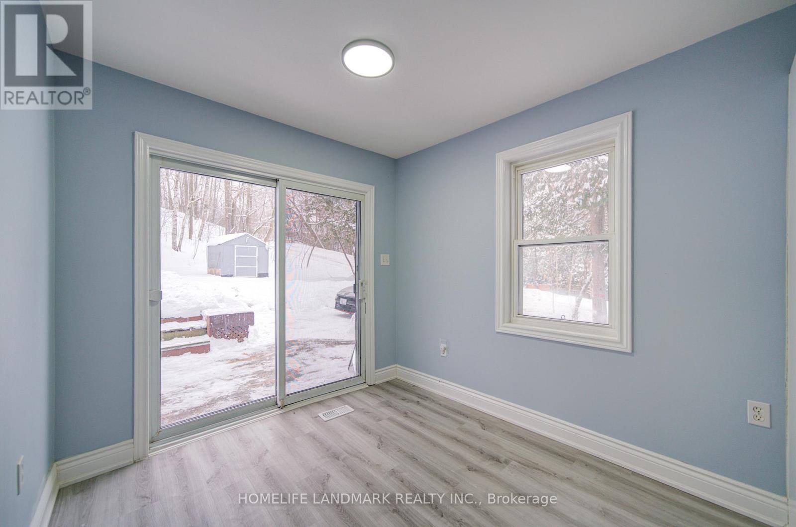 241 Glenwoods Avenue, Georgina, Ontario  L4P 2X1 - Photo 26 - N12662468