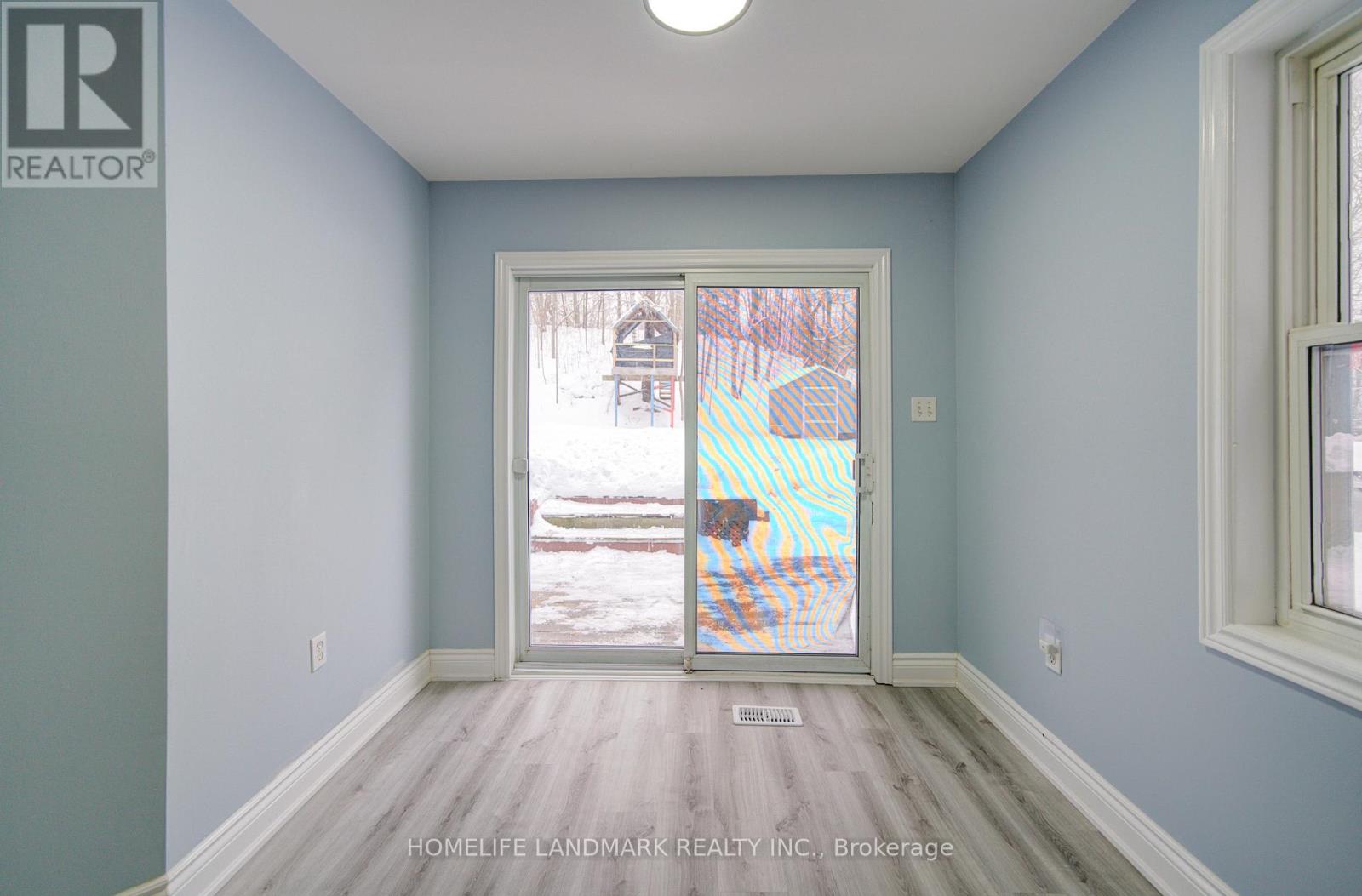 241 Glenwoods Avenue, Georgina, Ontario  L4P 2X1 - Photo 27 - N12662468