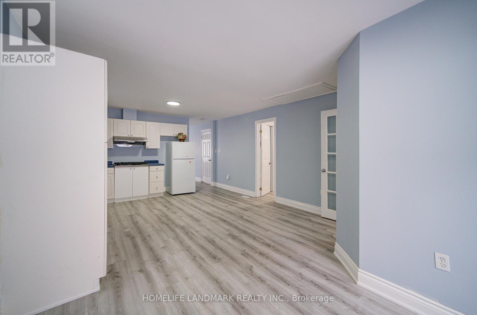 241 Glenwoods Avenue, Georgina, Ontario  L4P 2X1 - Photo 28 - N12662468