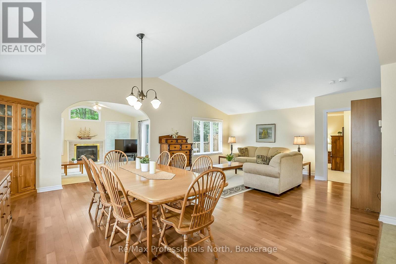 136 Hedgewood Lane, Gravenhurst (Muskoka (S)), Ontario  P1P 1Z4 - Photo 8 - X12672010