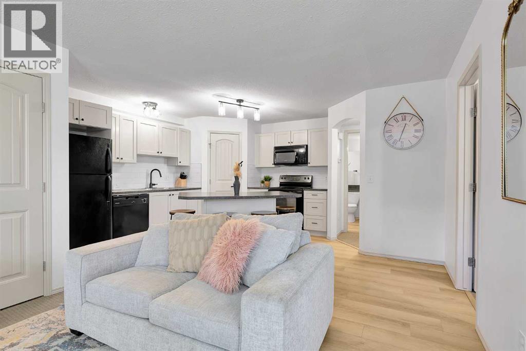 101, 120 Panatella Landing Nw, Calgary, Alberta  T3K 0K8 - Photo 3 - A2276826