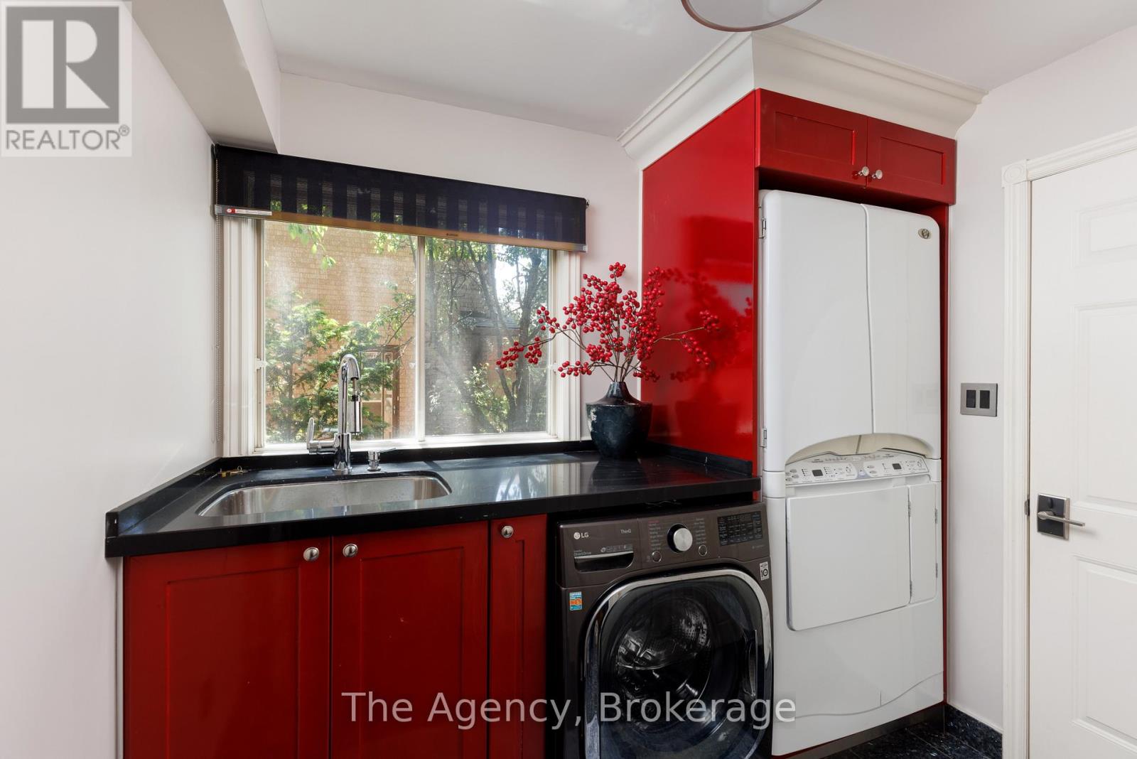 262 Mary Street, Oakville, Ontario  L6K 3V4 - Photo 22 - W12539142