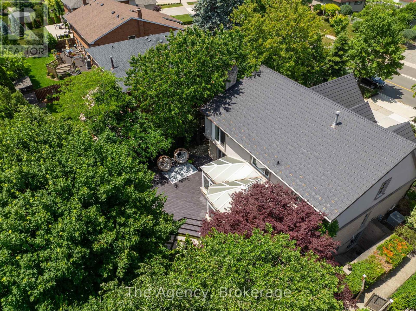 262 Mary Street, Oakville, Ontario  L6K 3V4 - Photo 46 - W12539142