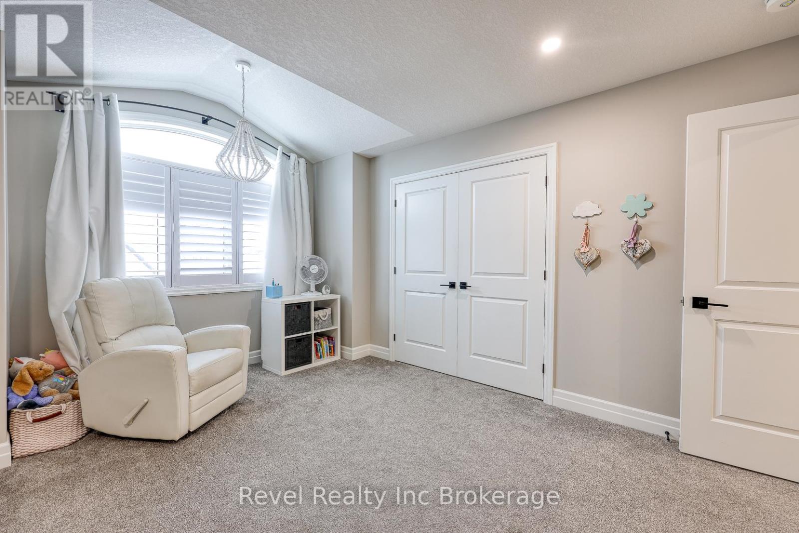 56 Hazelwood Pass, Thames Centre, Ontario  N0L 1G2 - Photo 27 - X12671984