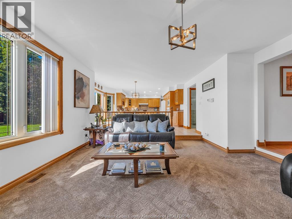 633 Old Tecumseh Road East, Lakeshore, Ontario N0R 1A0 - Photo 11 - 26000457