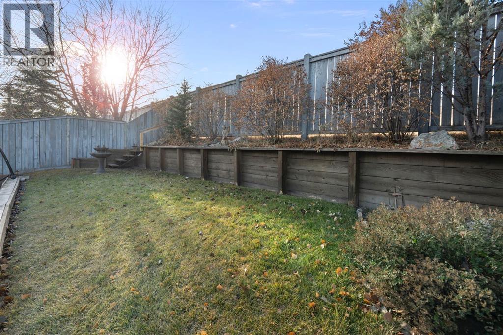 204 Hidden Spring Green Nw, Calgary, Alberta  T3A 5N4 - Photo 35 - A2270121