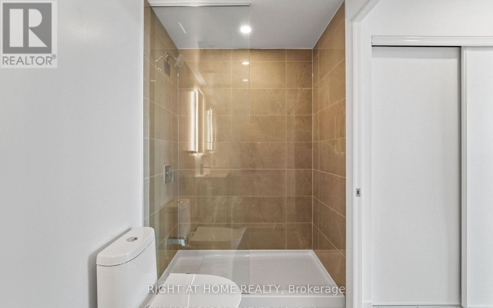 303 - 251 Masonry Way, Mississauga, Ontario  L5H 0B3 - Photo 19 - W12558224