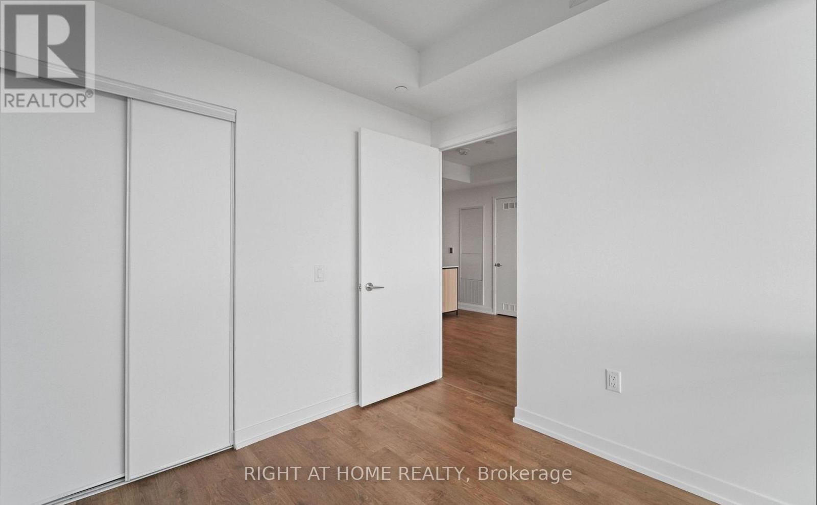 303 - 251 Masonry Way, Mississauga, Ontario  L5H 0B3 - Photo 20 - W12558224