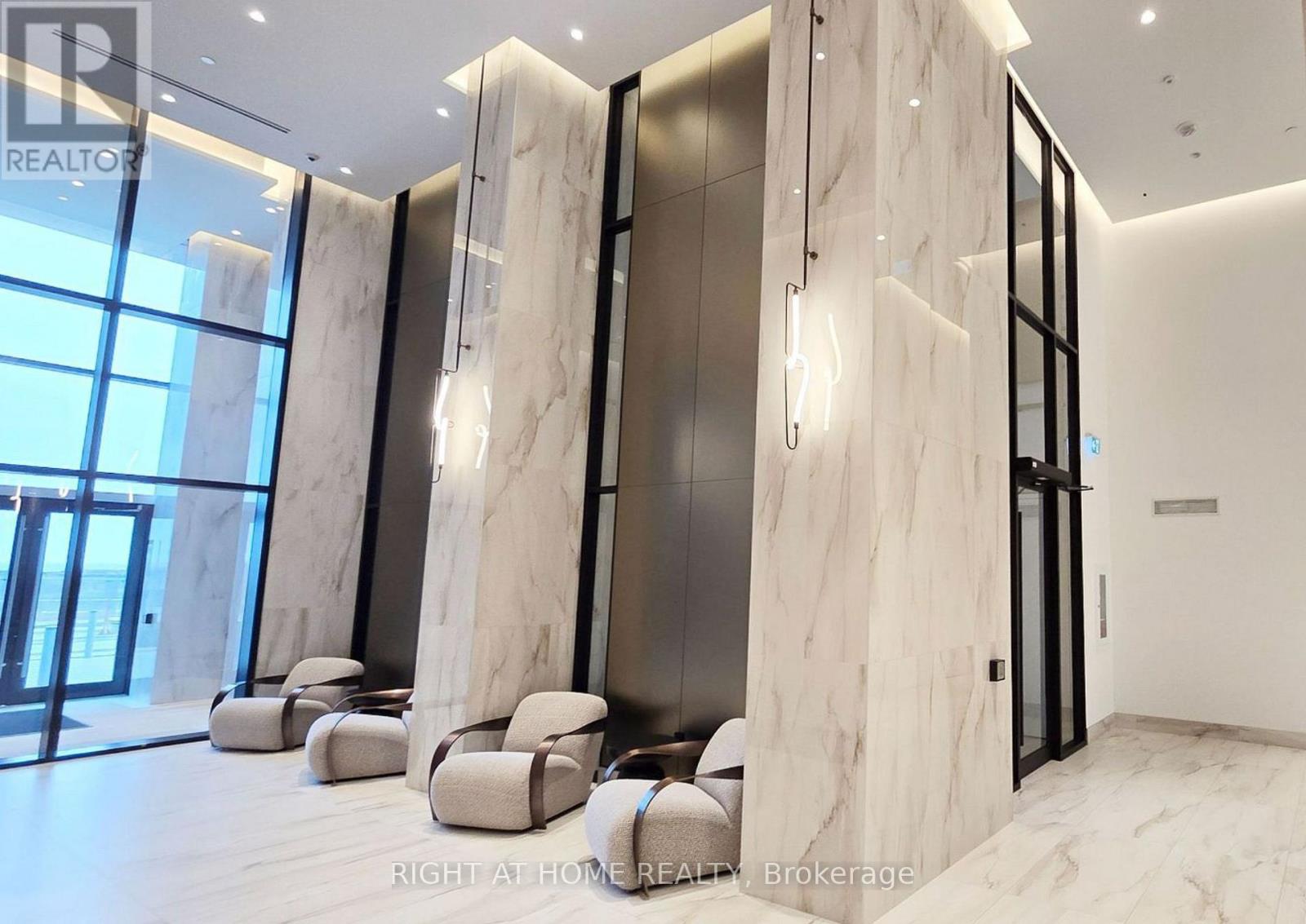 303 - 251 Masonry Way, Mississauga, Ontario  L5H 0B3 - Photo 5 - W12558224