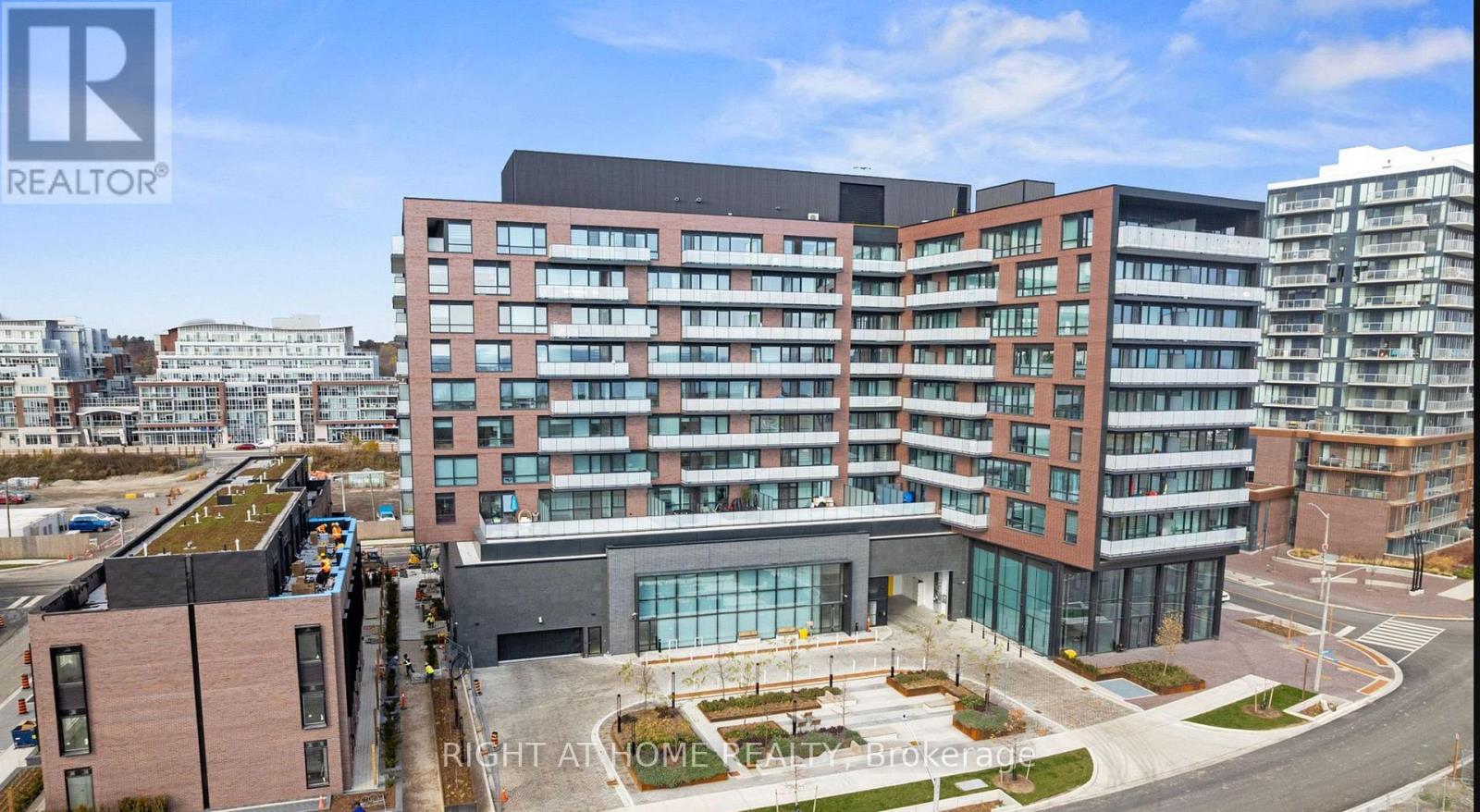 303 - 251 Masonry Way, Mississauga, Ontario  L5H 0B3 - Photo 2 - W12558224