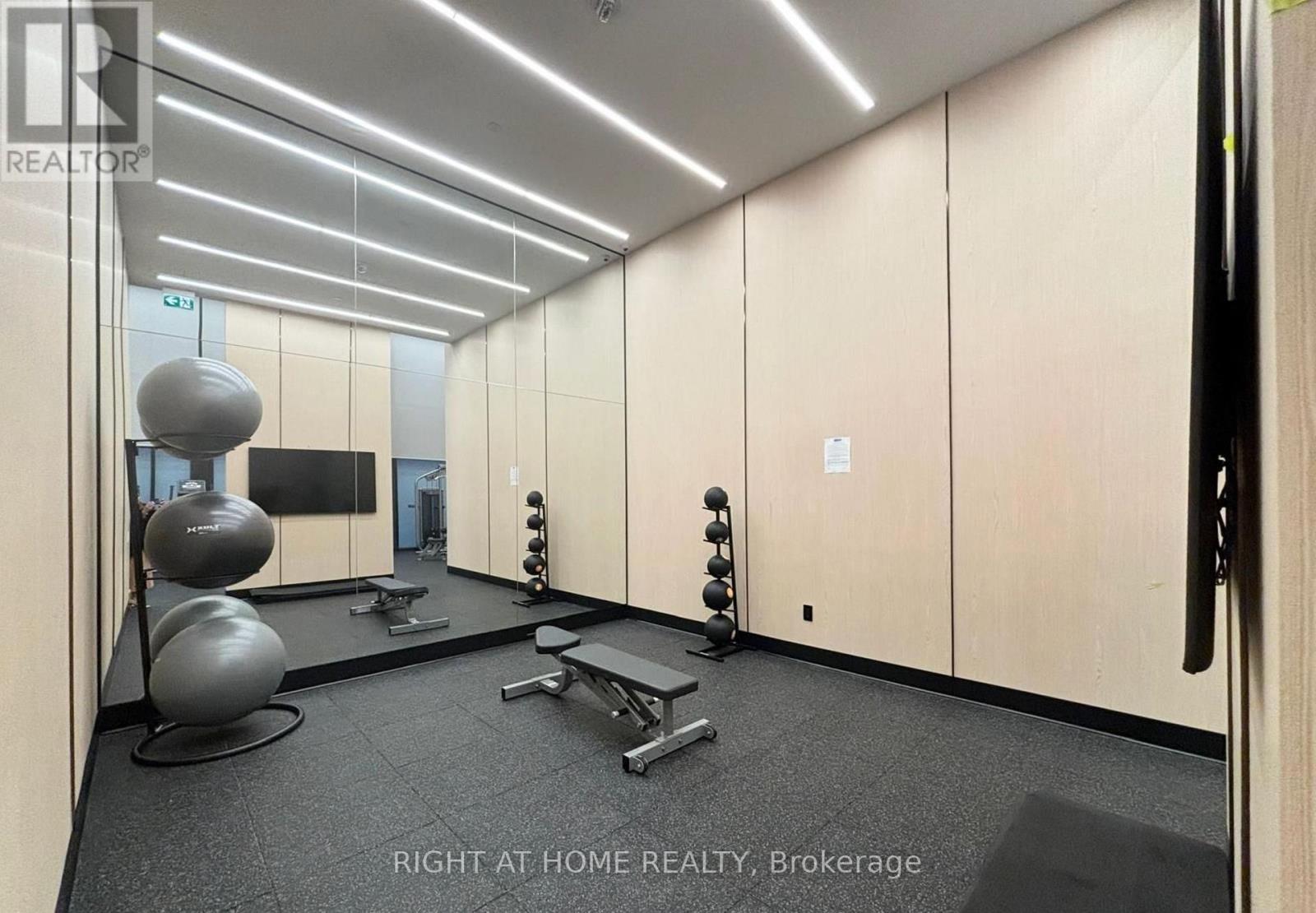 303 - 251 Masonry Way, Mississauga, Ontario  L5H 0B3 - Photo 25 - W12558224