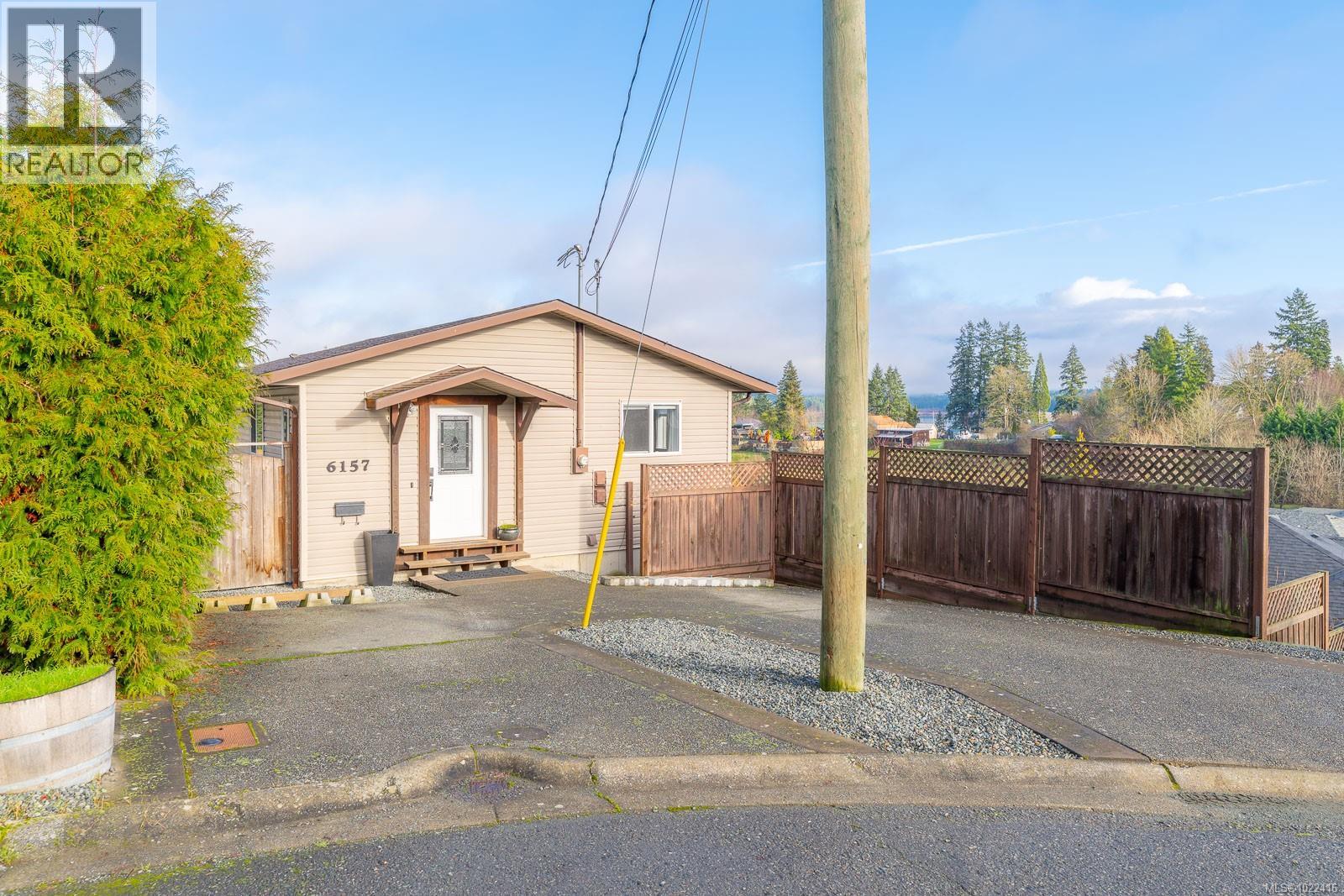 6157 Lakeview Dr, Duncan, British Columbia  V9L 2G3 - Photo 2 - 1022416