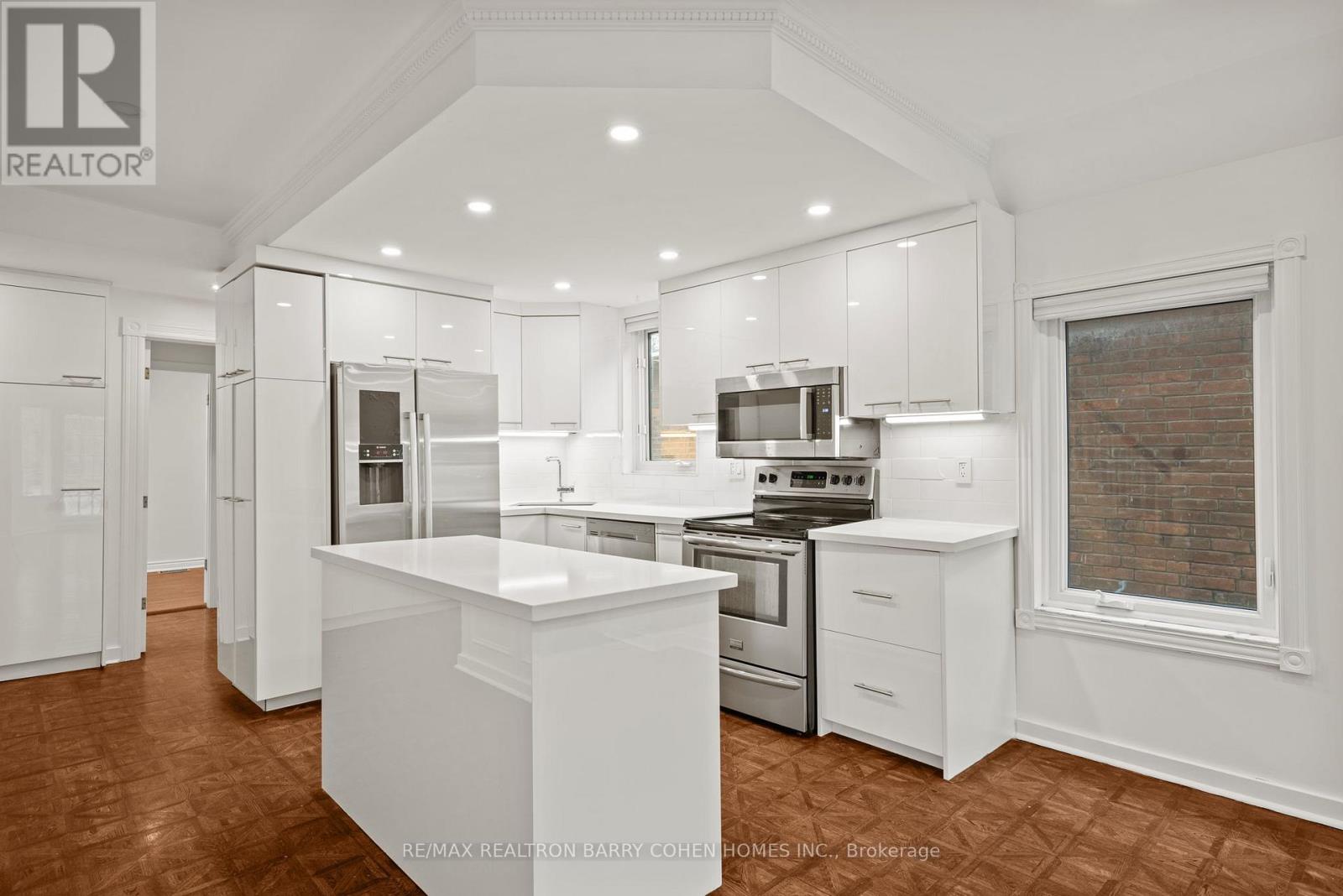 Upper - 59 Dupont Street, Toronto, Ontario  M5R 1V3 - Photo 10 - C12671938