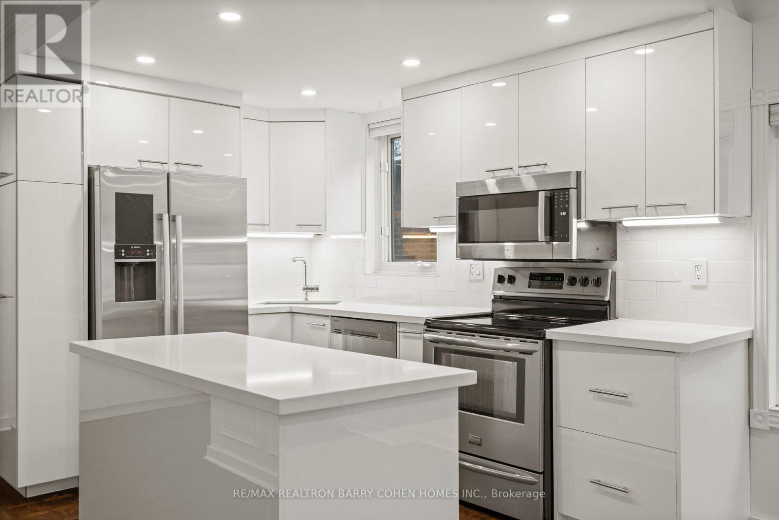 Upper - 59 Dupont Street, Toronto, Ontario  M5R 1V3 - Photo 11 - C12671938