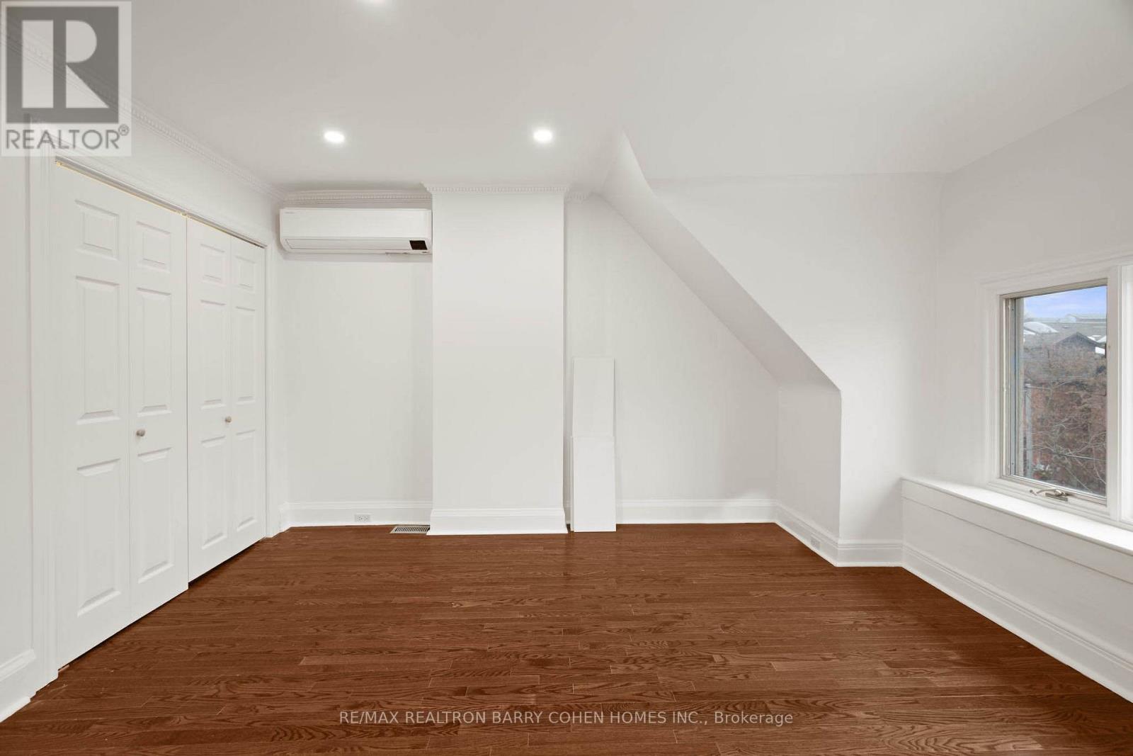 Upper - 59 Dupont Street, Toronto, Ontario  M5R 1V3 - Photo 21 - C12671938