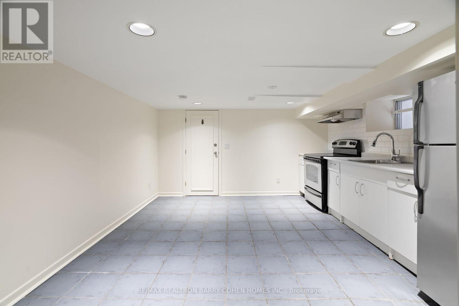 Lower - 59 Dupont Street, Toronto, Ontario  M5R 1V3 - Photo 3 - C12671948