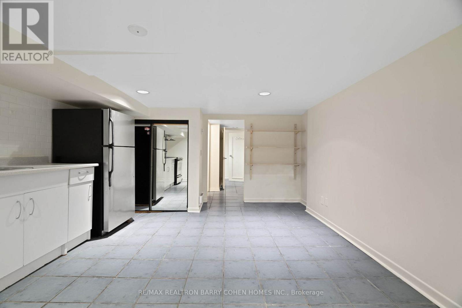 Lower - 59 Dupont Street, Toronto, Ontario  M5R 1V3 - Photo 6 - C12671948