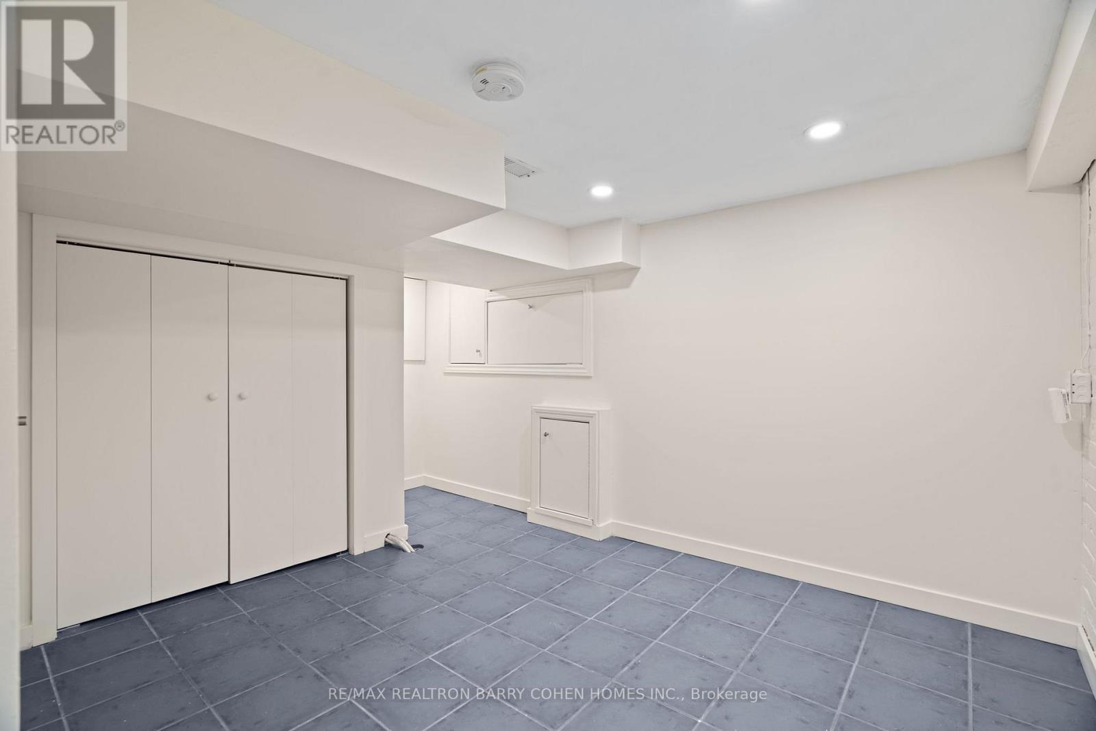 Lower - 59 Dupont Street, Toronto, Ontario  M5R 1V3 - Photo 8 - C12671948