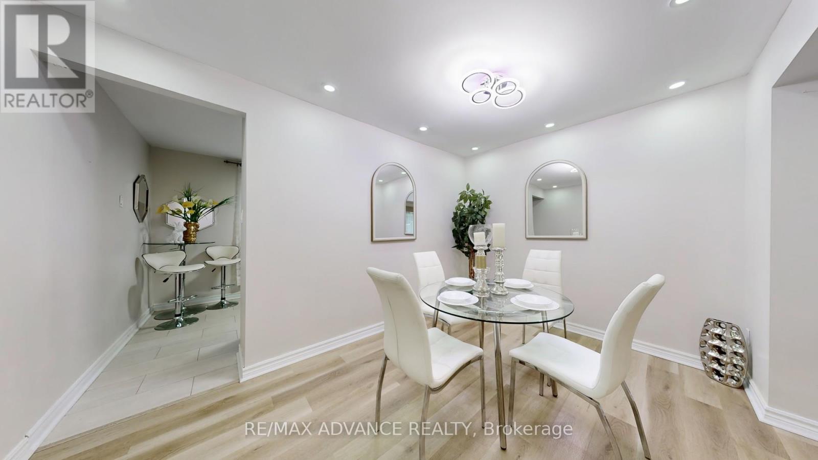 4 Frosty Meadoway, Toronto, Ontario  M2H 2V6 - Photo 6 - C12672074