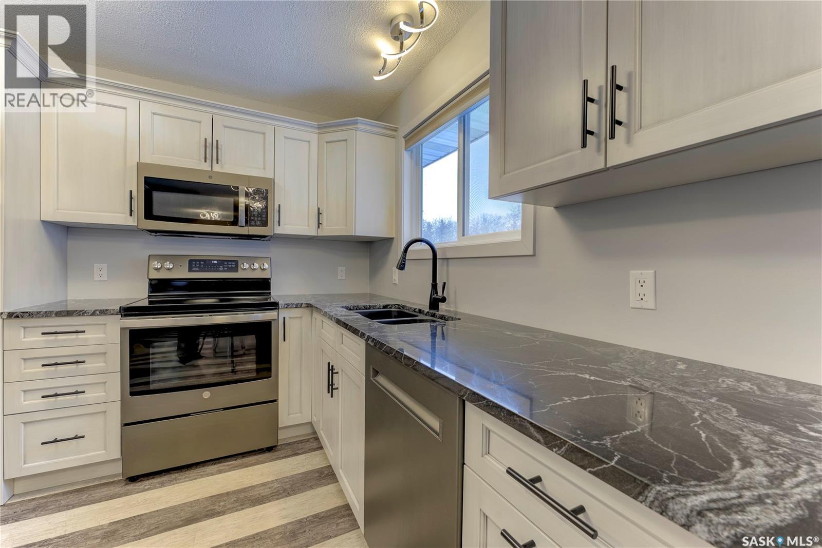 123 4th Street W, Pierceland, Saskatchewan  S0M 2K0 - Photo 5 - SK026316