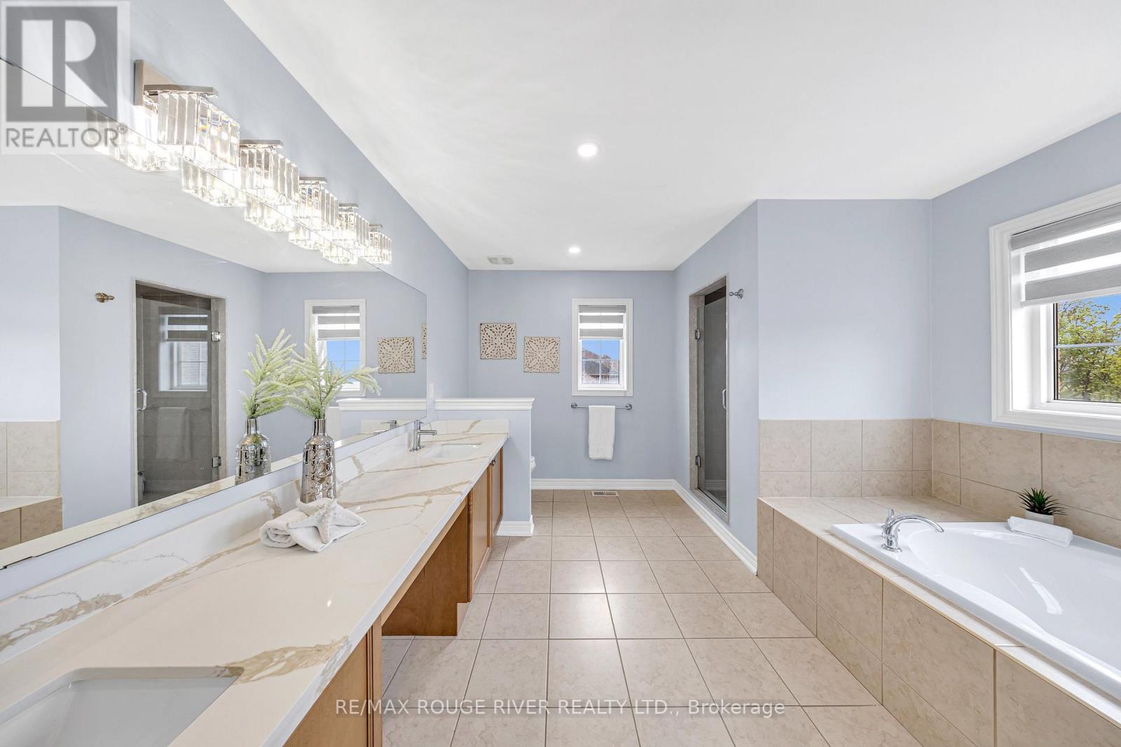 8 St Philip Court, Whitby, Ontario  L1P 0A5 - Photo 23 - E12671944