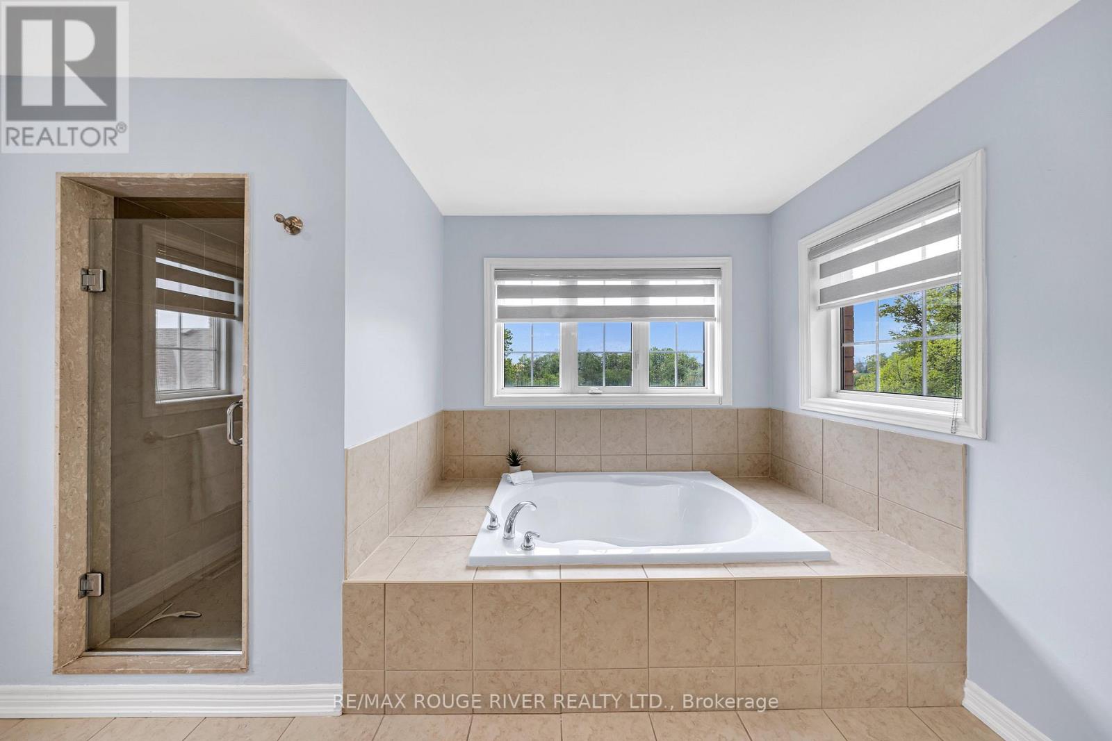 8 St Philip Court, Whitby, Ontario  L1P 0A5 - Photo 24 - E12671944