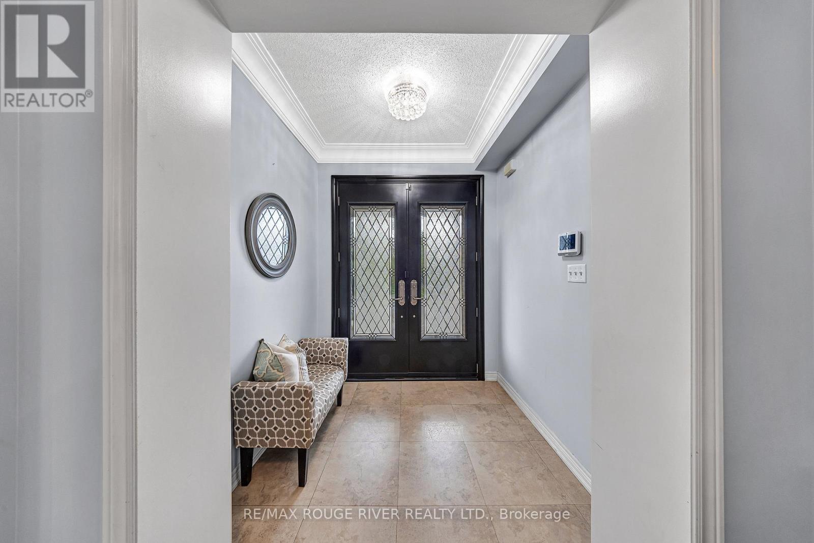 8 St Philip Court, Whitby, Ontario  L1P 0A5 - Photo 5 - E12671944