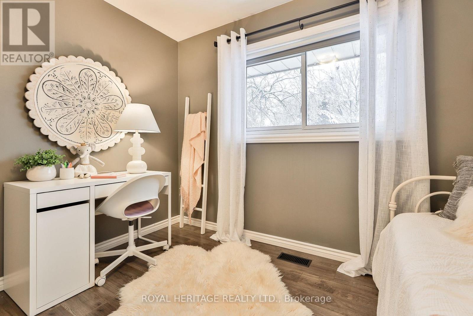 906 Dunlop Street E, Whitby, Ontario  L1N 1T2 - Photo 27 - E12672038