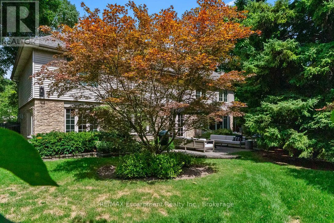 138 Cavendish Court, Oakville, Ontario  L6J 5S2 - Photo 34 - W12672268