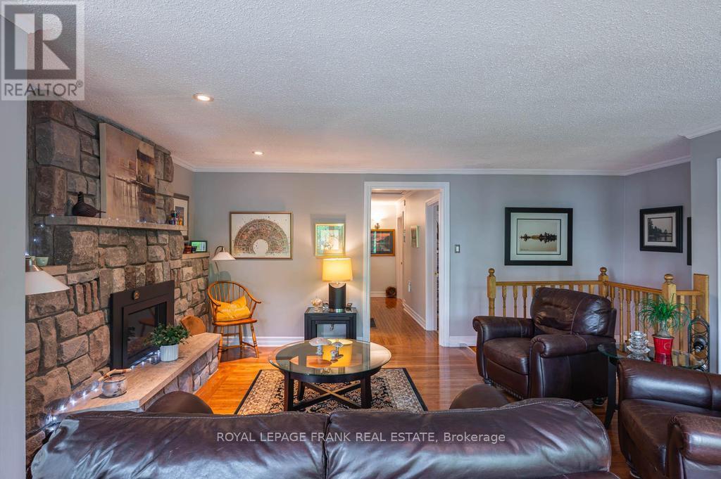 3 Fire Route 27b, Trent Lakes, Ontario  K0L 1J0 - Photo 4 - X12430588