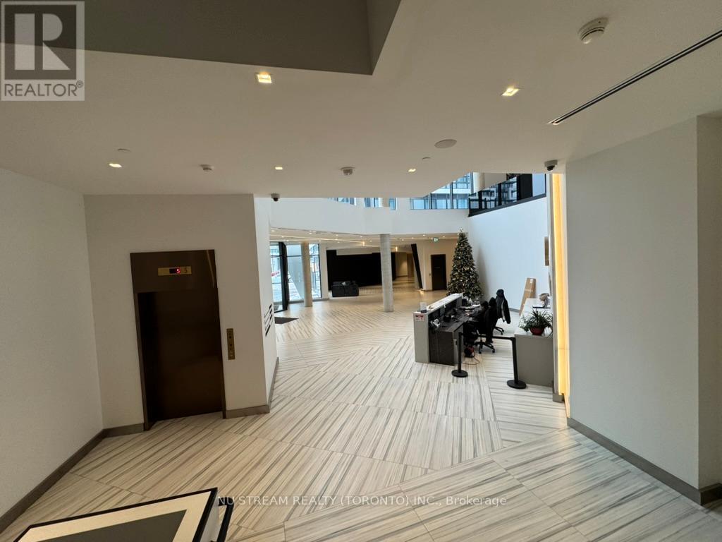 3702 - 8 Water Walk Drive, Markham, Ontario  L3R 6L4 - Photo 25 - N12671954