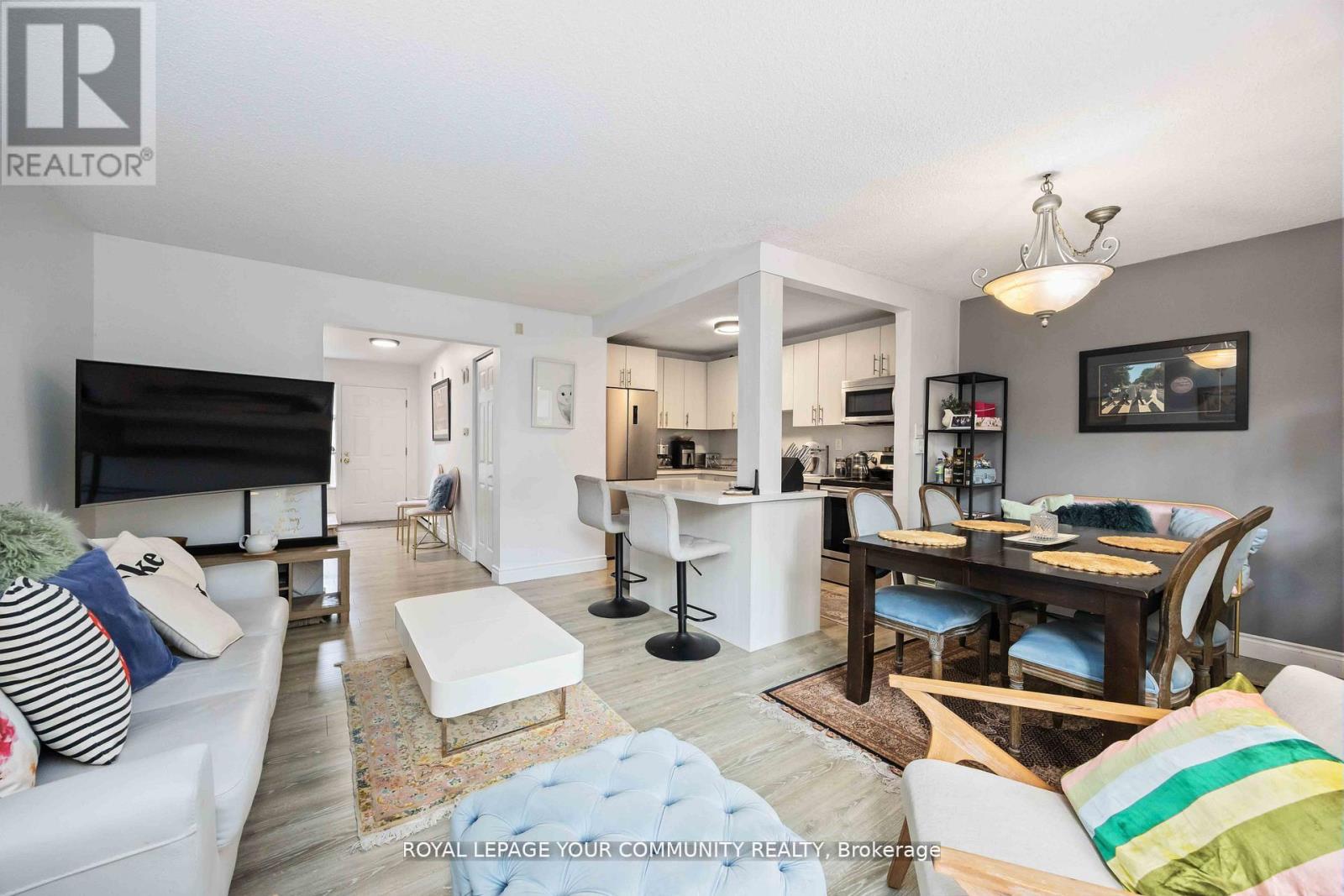 22 Porterfield Crescent, Markham, Ontario  L3T 4S7 - Photo 12 - N12672034