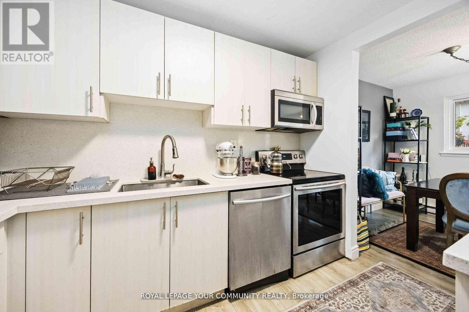 22 Porterfield Crescent, Markham, Ontario  L3T 4S7 - Photo 13 - N12672034