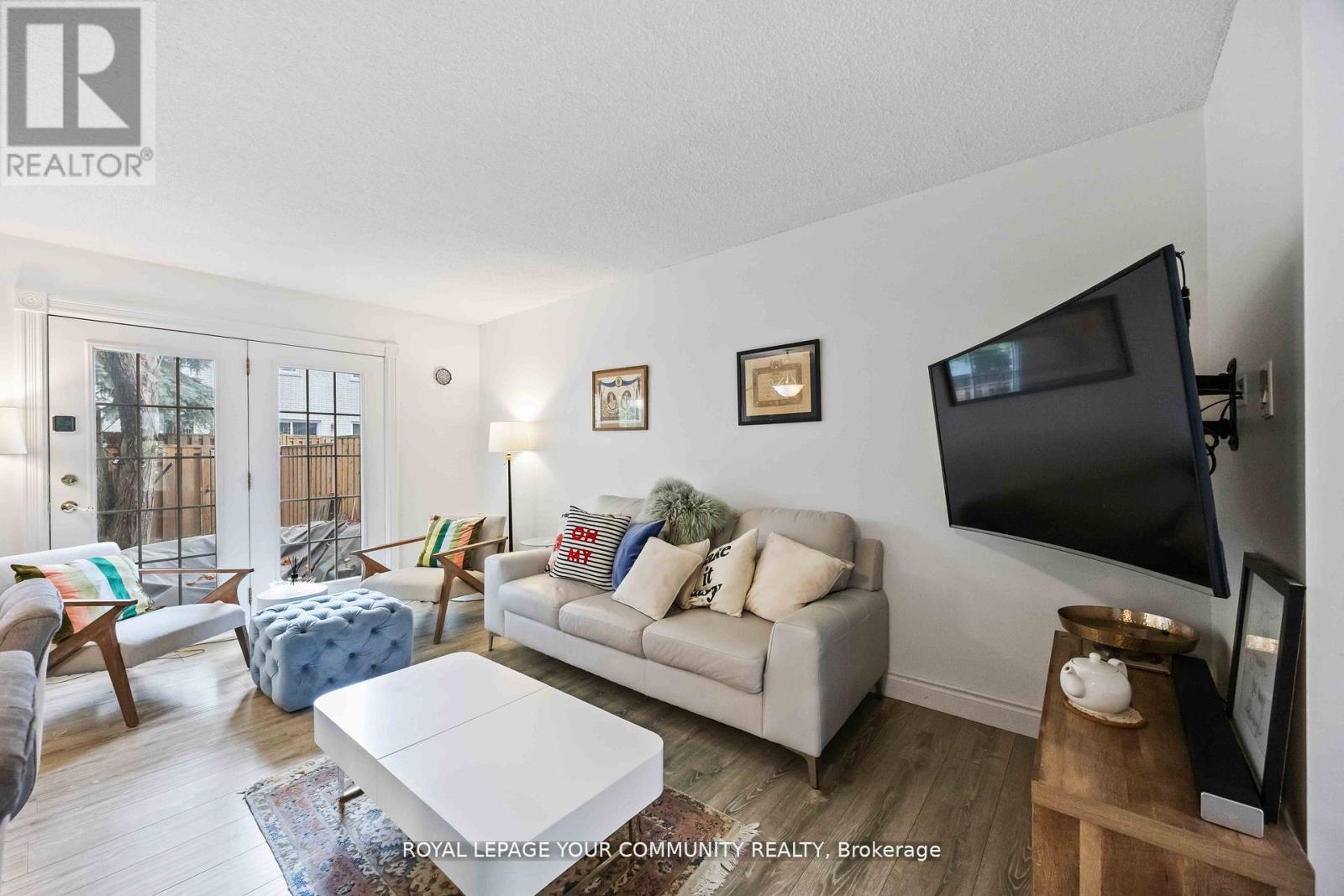 22 Porterfield Crescent, Markham, Ontario  L3T 4S7 - Photo 8 - N12672034