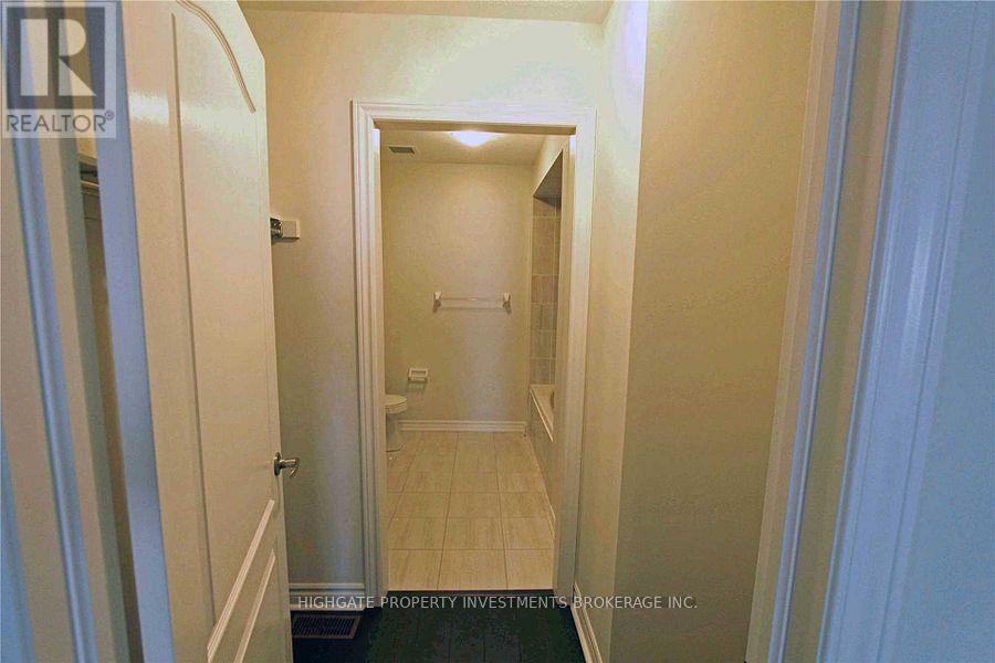 4 - 3905 Major Mackenzie Drive, Vaughan, Ontario  L4L 1A6 - Photo 5 - N12672062