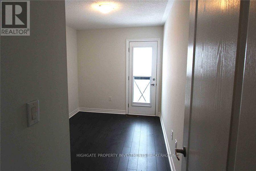 4 - 3905 Major Mackenzie Drive, Vaughan, Ontario  L4L 1A6 - Photo 9 - N12672062