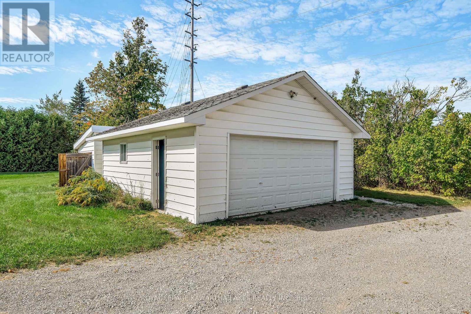 1240 Meadowview Road, Kawartha Lakes, Ontario  K0L 2W0 - Photo 11 - X12452116