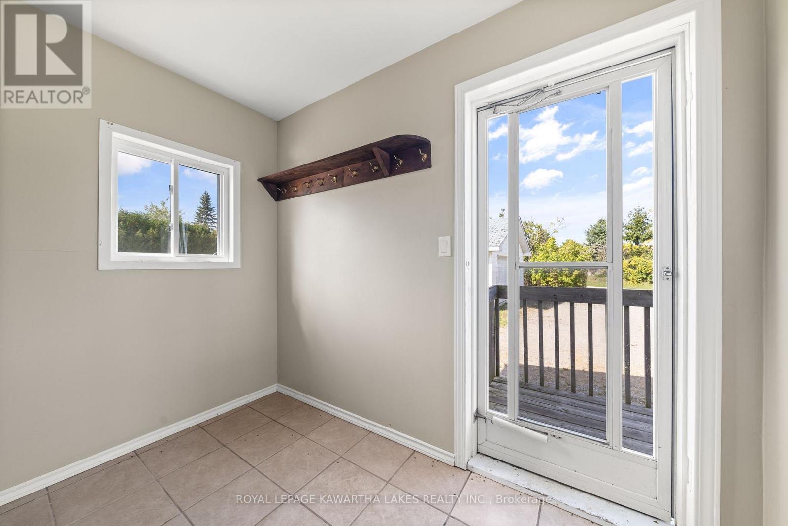 1240 Meadowview Road, Kawartha Lakes, Ontario  K0L 2W0 - Photo 15 - X12452116