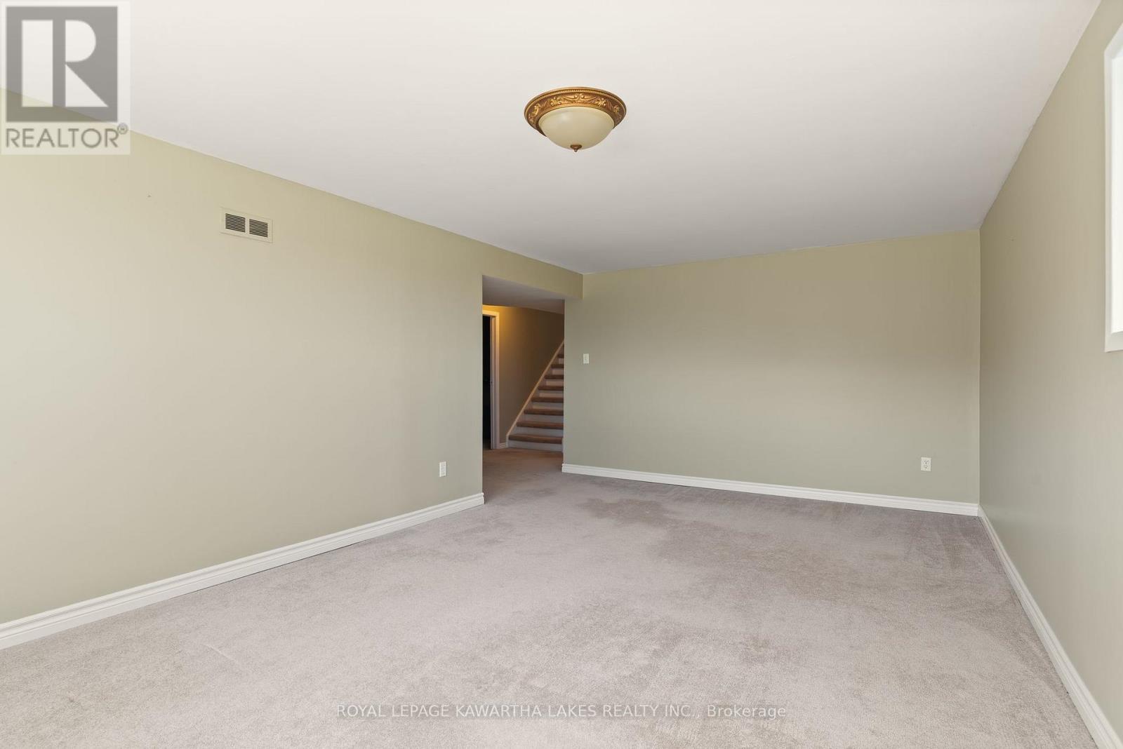 1240 Meadowview Road, Kawartha Lakes, Ontario  K0L 2W0 - Photo 17 - X12452116